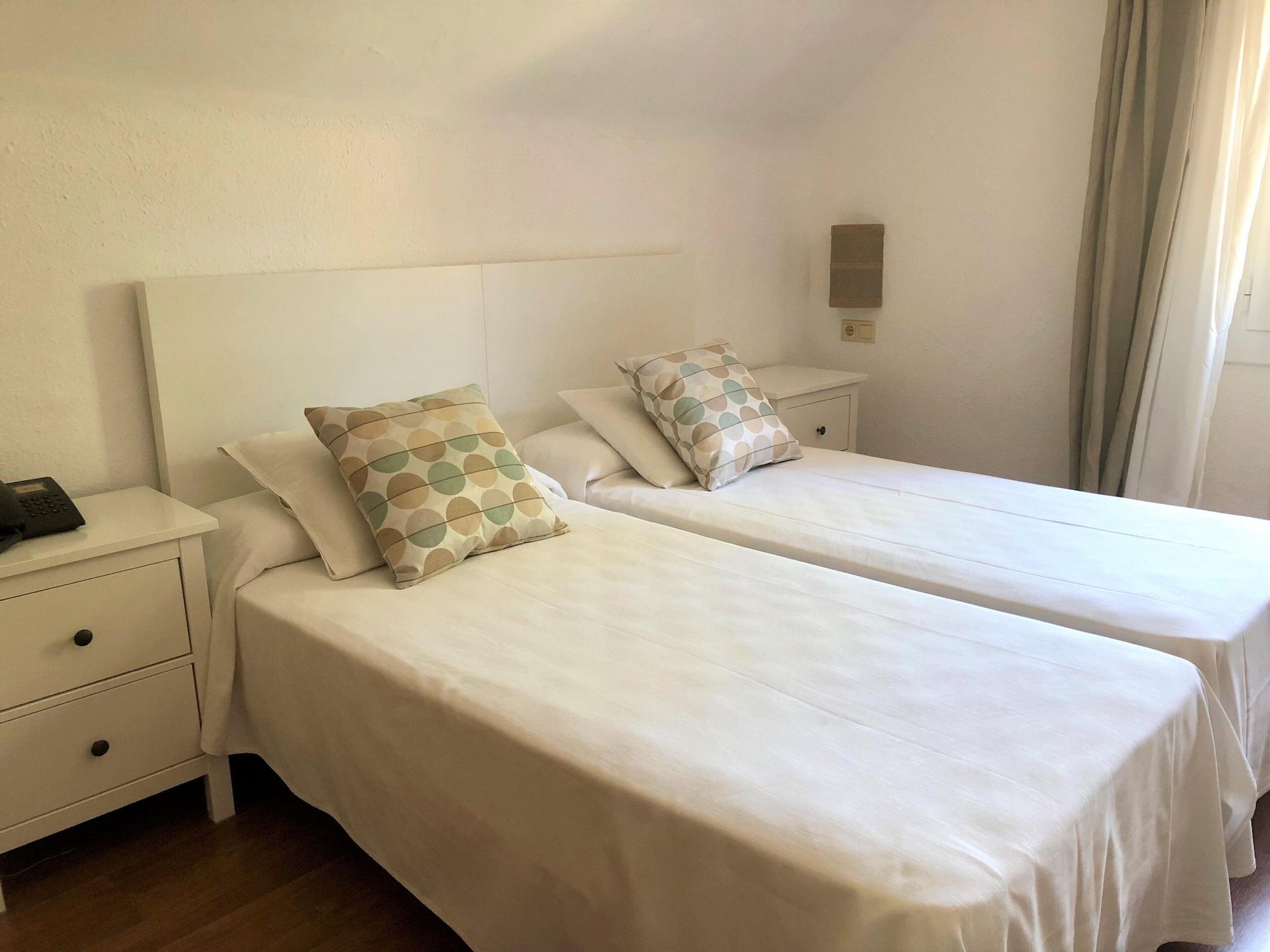 Hotel Capri Sitges Kültér fotó