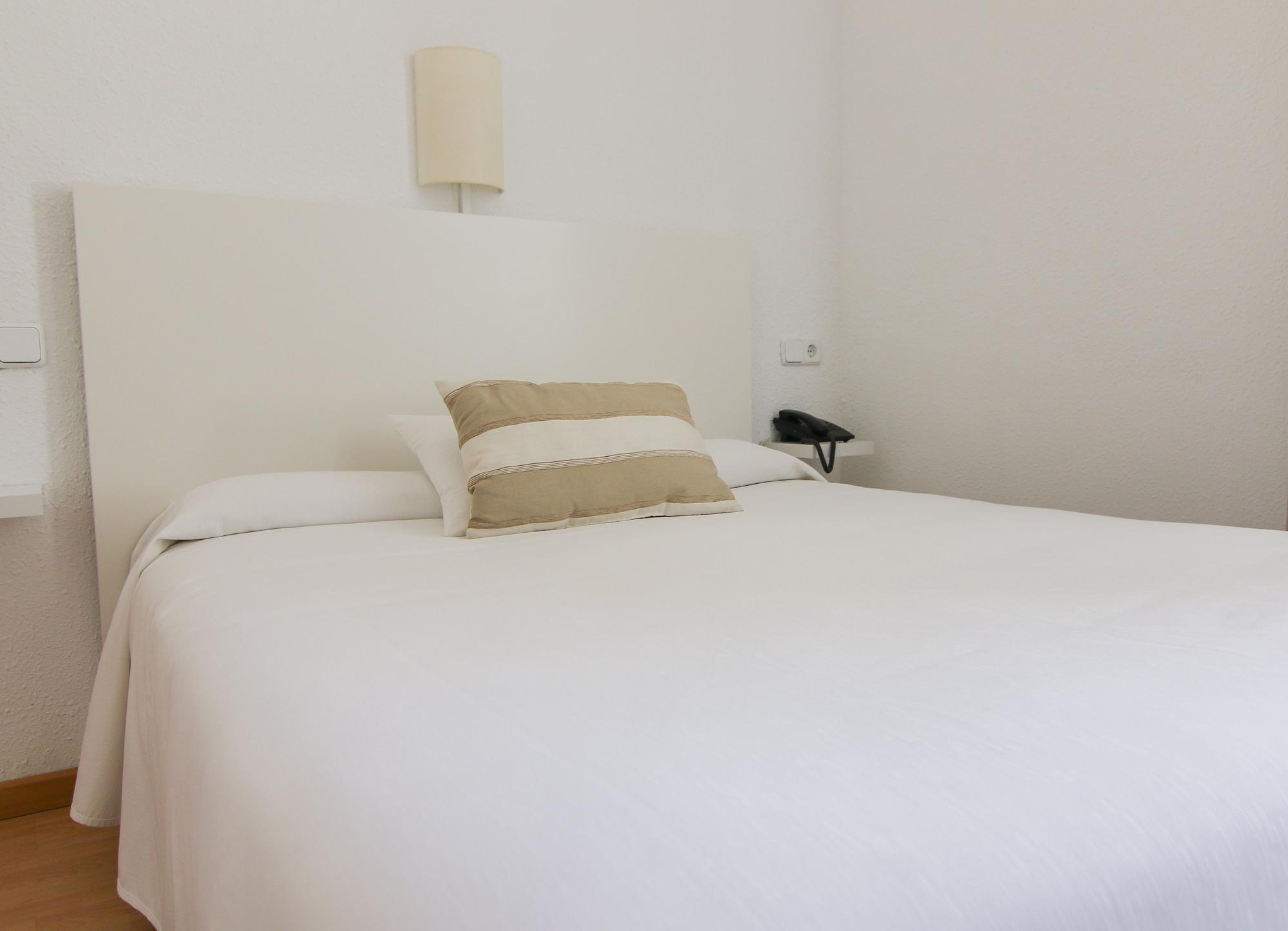 Hotel Capri Sitges Kültér fotó