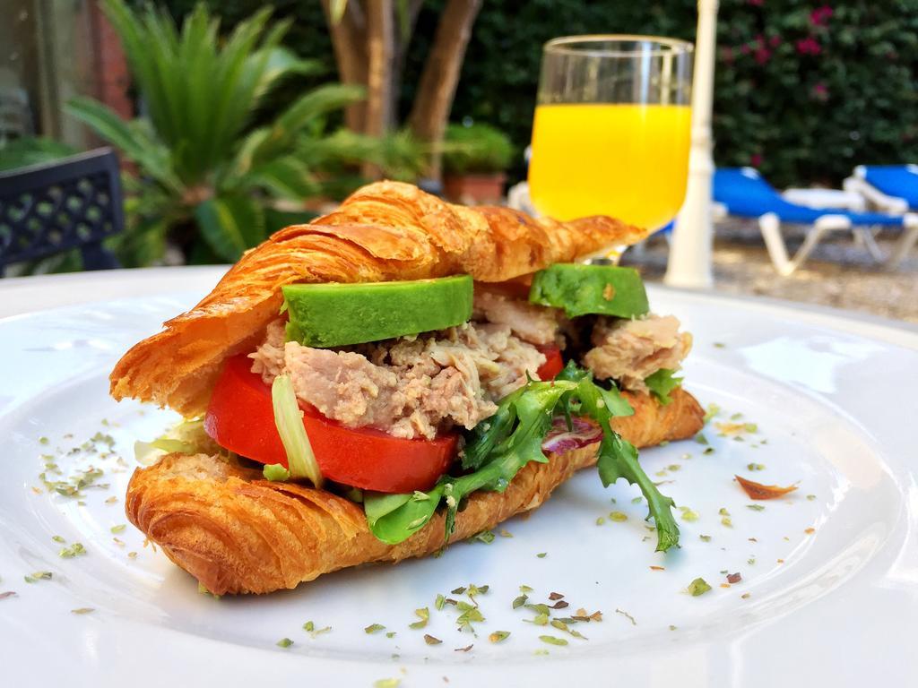 Hotel Capri Sitges Kültér fotó