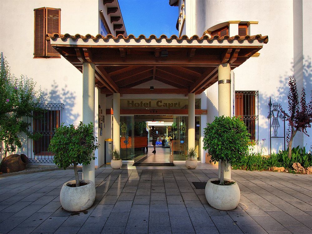 Hotel Capri Sitges Kültér fotó