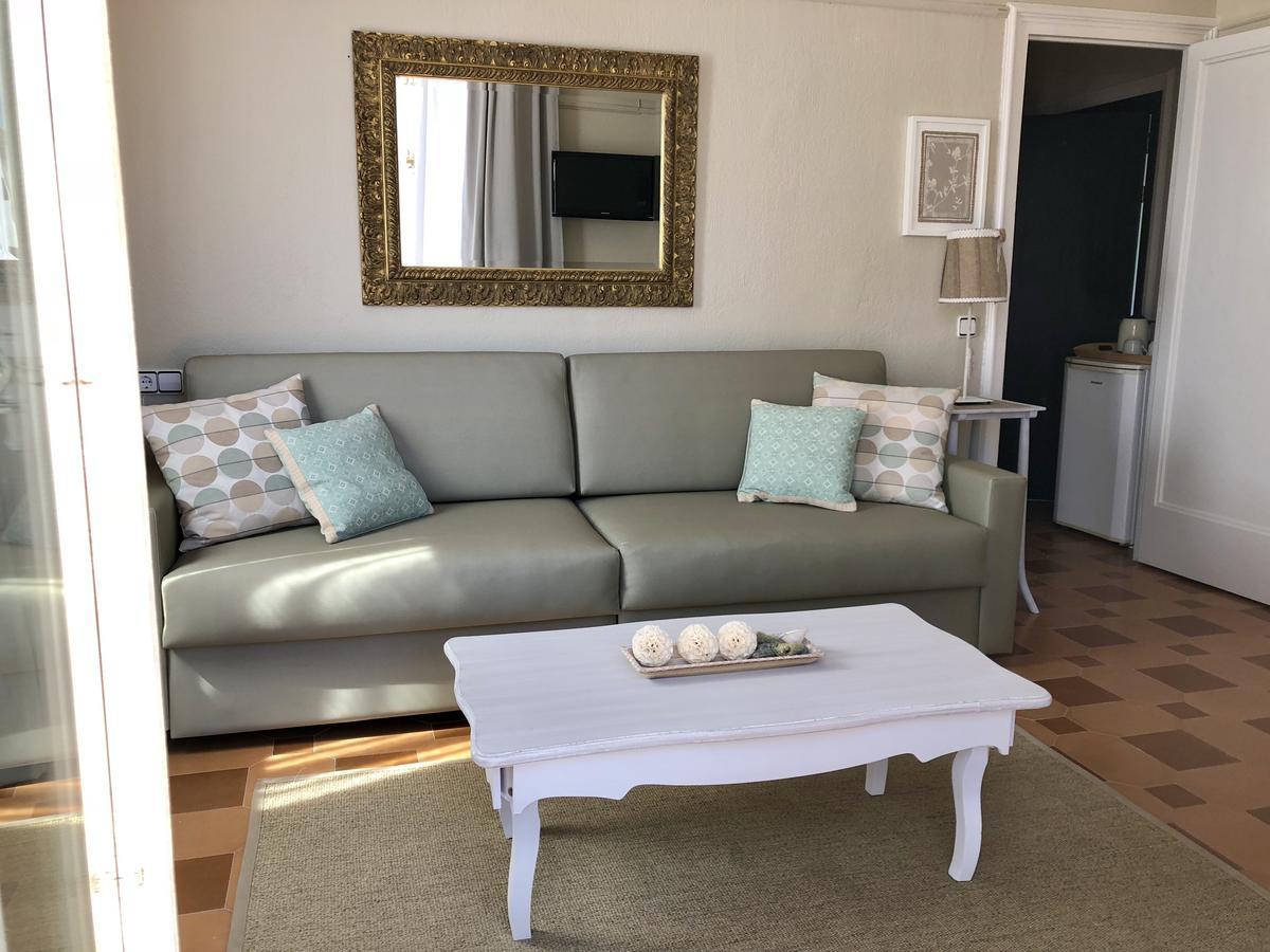 Hotel Capri Sitges Kültér fotó