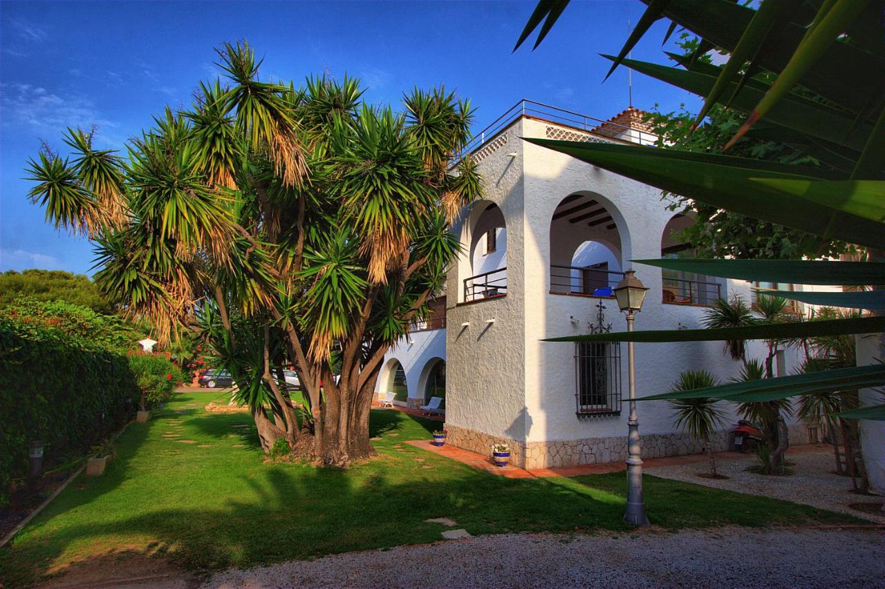 Hotel Capri Sitges Kültér fotó